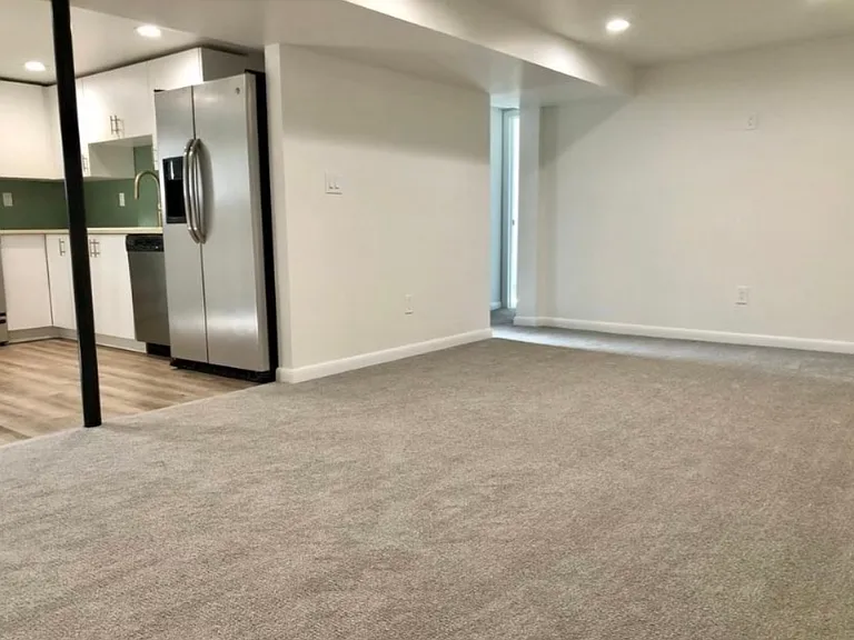 Living room - image #2