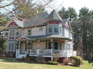 4 Battle Flagg Rd, Bedford, MA 01730