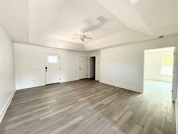 3rd image of 28019 Bond Rd