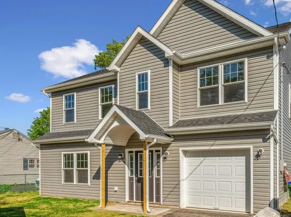 32 Crescent Rd, Edison, NJ 08817