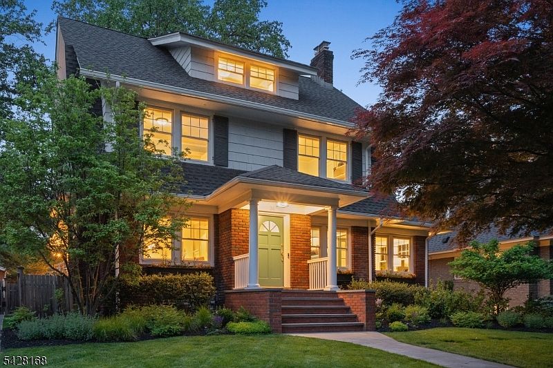 1st image of 34 Prescott Ave