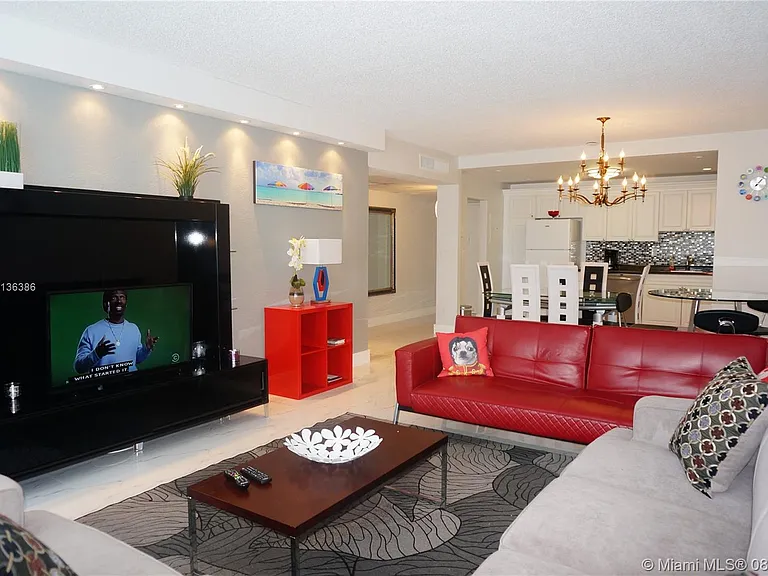 19370 Collins Avenue Seasonal #1417 — Photo 6
