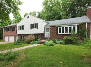 29 Spaulding Ln, Newton, MA 02459