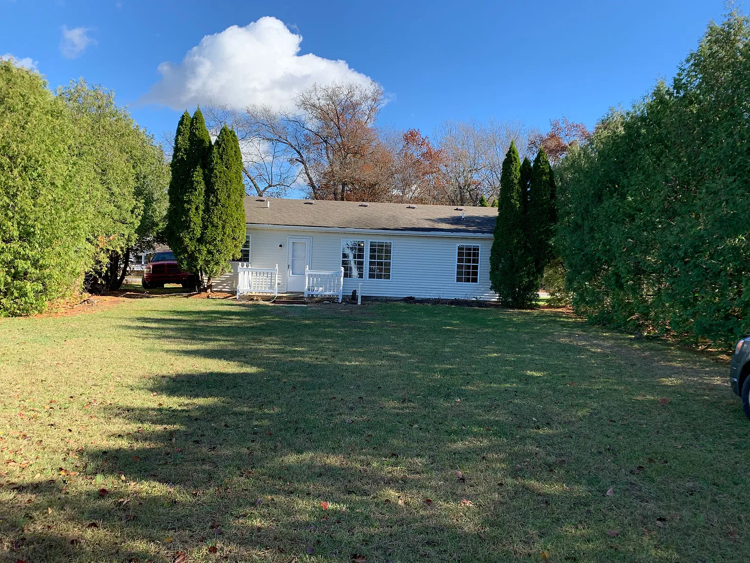 3 bed, 1040 sqft, $1,250 — Photo 2