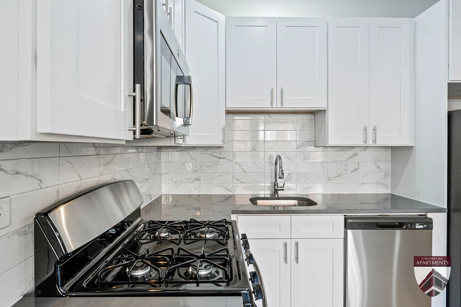 5401-5415 S. University Ave — Photo 1