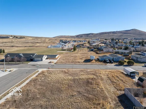 Davis Dr, Evanston, WY 82930