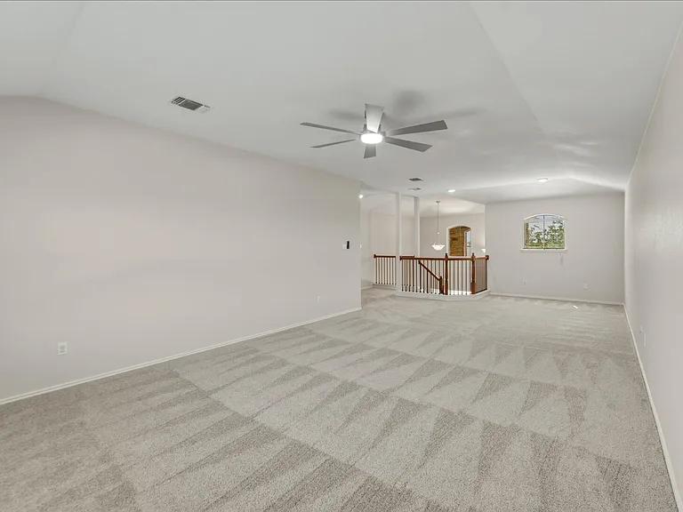 301 Serpentine Ln — Photo 24
