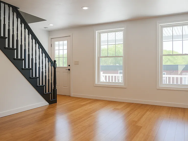 554 Main St #3 — Photo 5