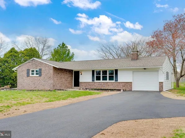 263 Hunsberger Ln, Harleysville, PA 19438