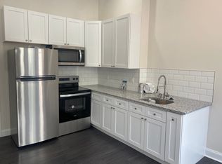 2226 Spruce St #1A, Philadelphia, PA 19103