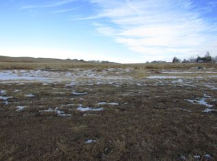 4618 Crown Point Rd NW, Mandan, ND 58554