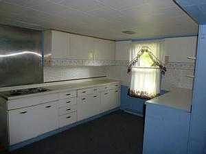 C150467_Kitchen 5.29.15.jpg