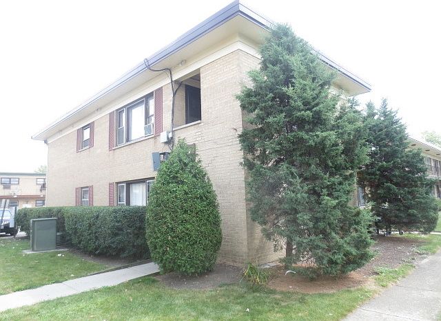 1st image of 39 King Arthur Ct APT 11