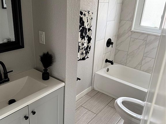 5th image of 3643 W Custer Place
