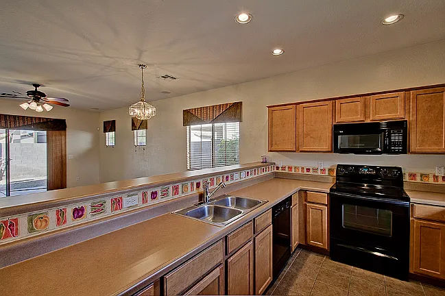 2050 N Arbor Ln — Photo 28