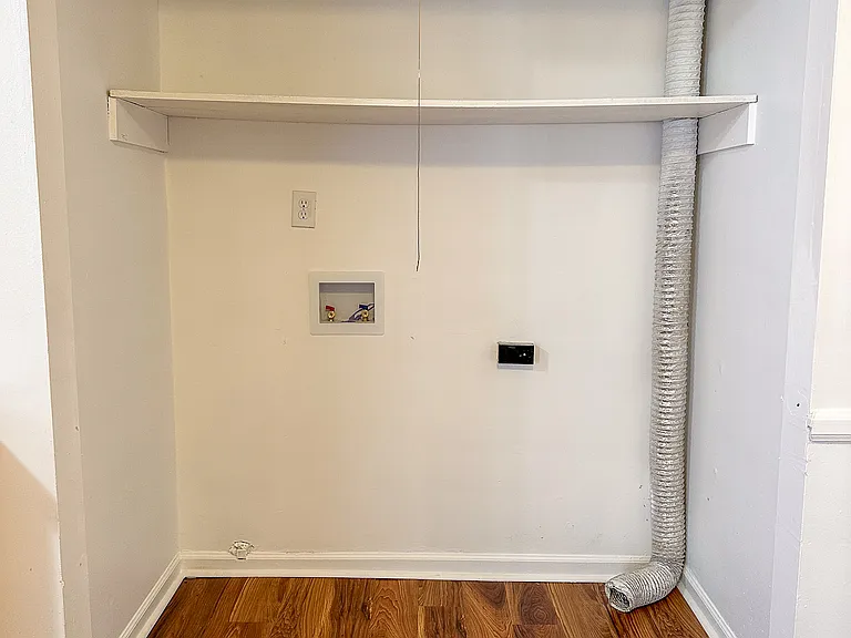 5425 Two Moons Dr — Photo 11