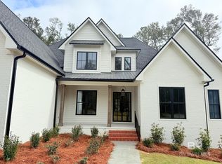 22576 Main St, Fairhope, AL 36532