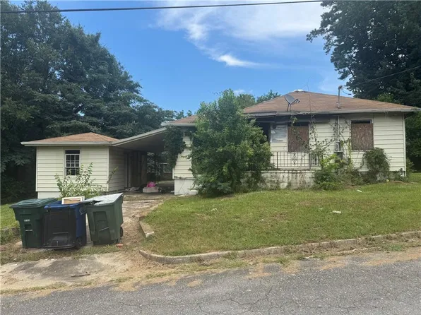 999 Ponce De Leon Cir N, Macon, GA 31206