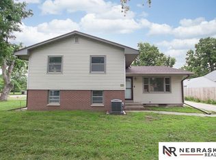 4100 Greenwood St, Lincoln, NE 68504