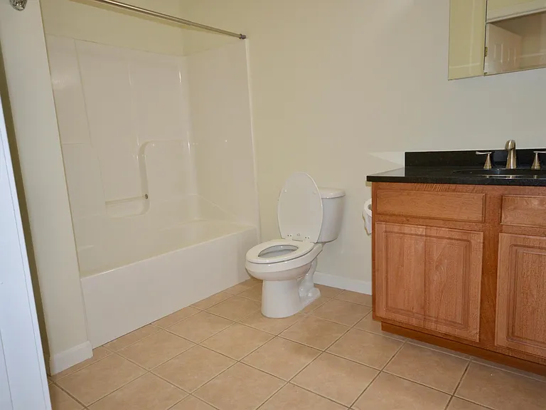 Stonington Estates Apartments — Photo 47