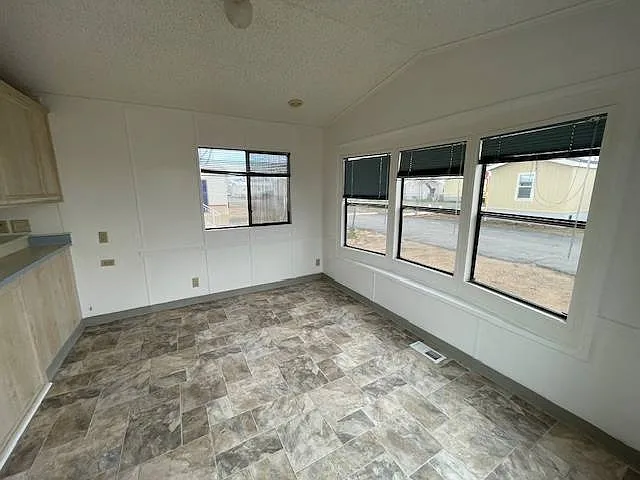 740-990 Arroyo Dr #53A — Photo 3