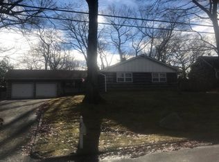 6 Tree Rd, Miller Place, NY 11764