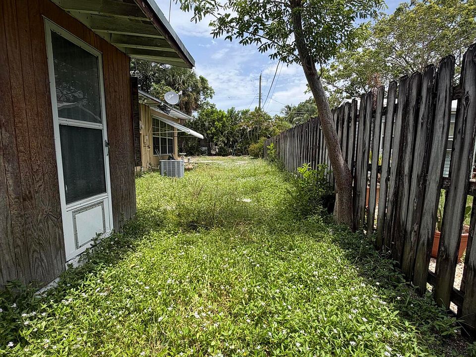 2nd image of 406 NE 18TH Avenue
