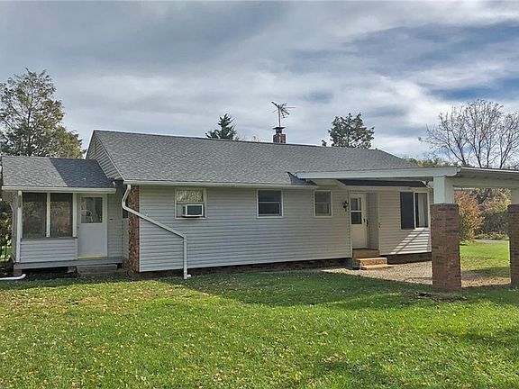 2nd image of 131 Lake Ct