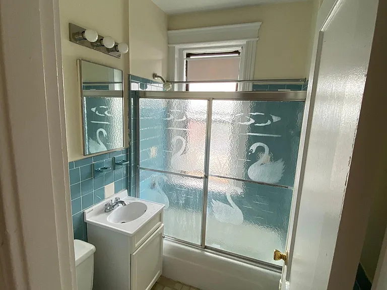 1162 Commonwealth Ave — Photo 4