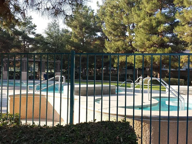 8416 Blue Heron Dr — Photo 21