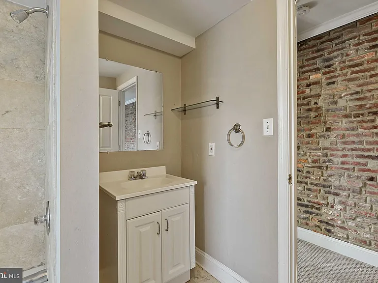 249 Chester St #3 — Photo 11