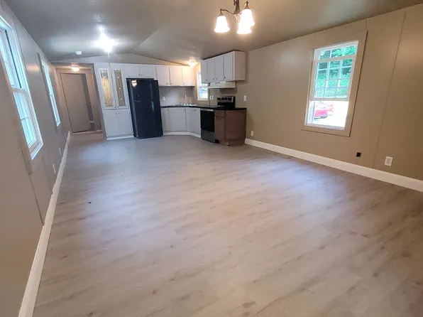 522 Sandmine Rd, New Holland, PA 17557