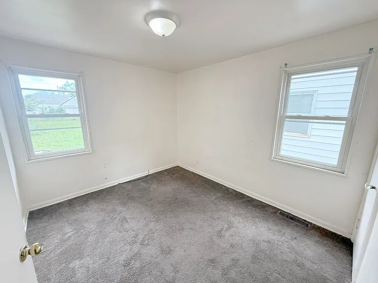 4212 Wetzel Ave — Photo 16