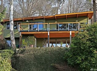 5266 SW Jacobsen Rd, Seattle, WA 98116