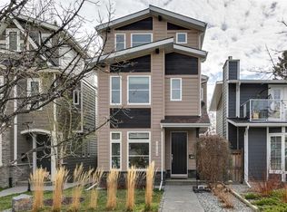 2018 B W 26a St SW, Calgary, AB T3E2C1