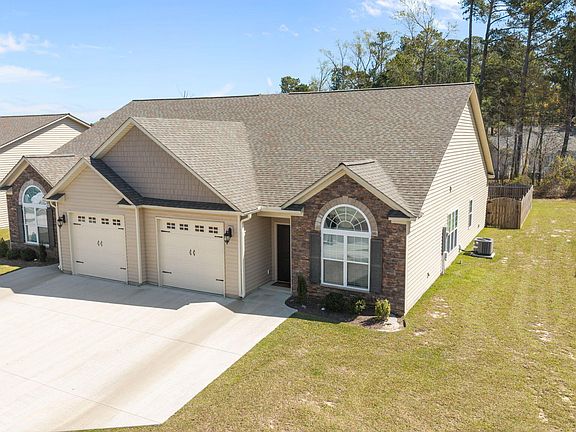 5th image of 3232 Gordon Drive #B