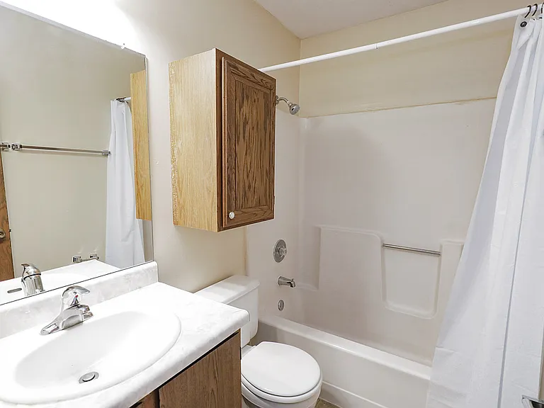 1235 B St #2 — Photo 28