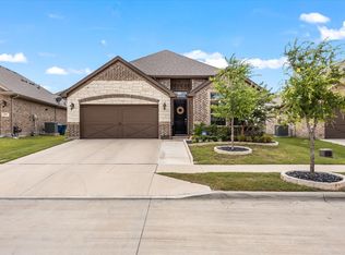 261 Mineral Point Dr, Aledo, TX 76008