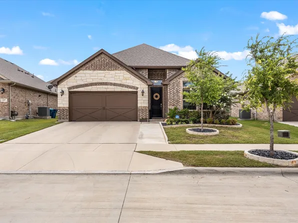 261 Mineral Point Dr, Aledo, TX 76008