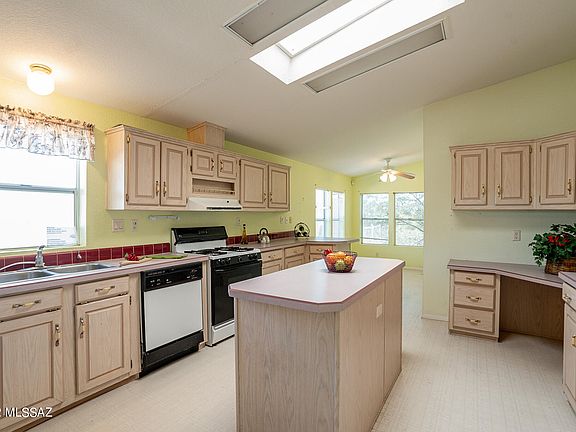 5th image of 2640 W Irvington Pl