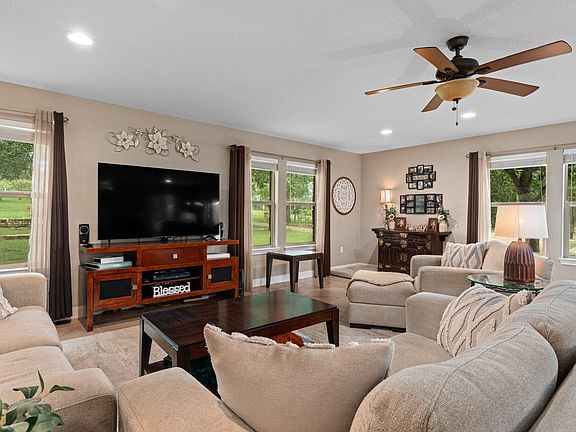 4th image of 119 Saddle Ct