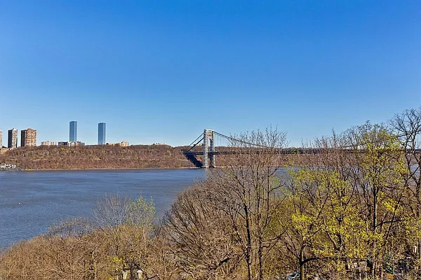 Sold by Compass | media 5