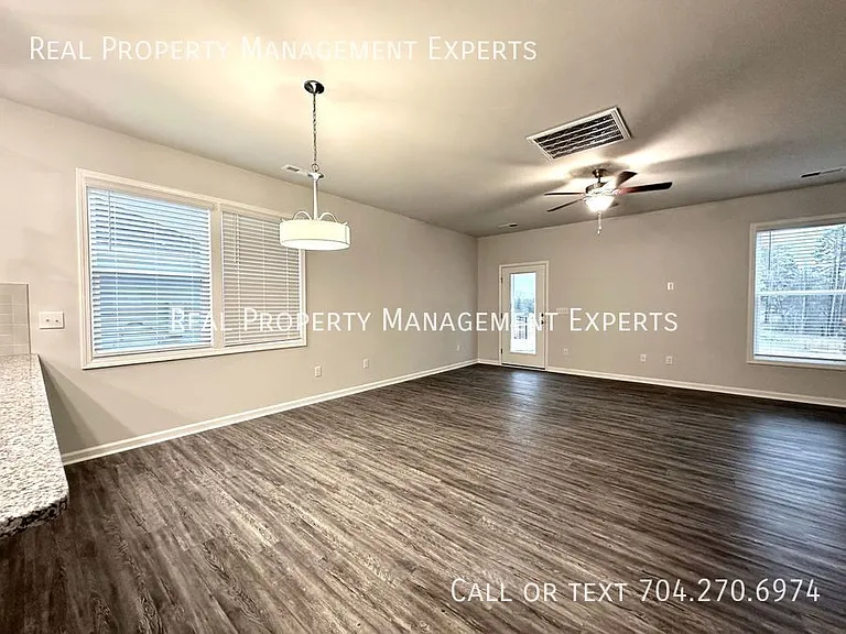 8197 McCormick St — Photo 9