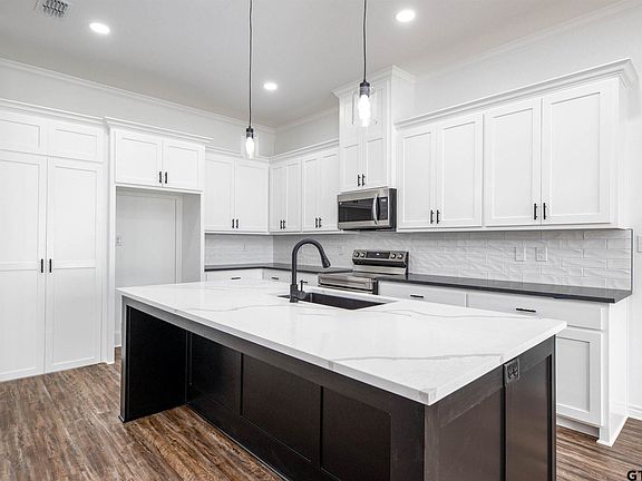 5th image of 188 Liberty Ln