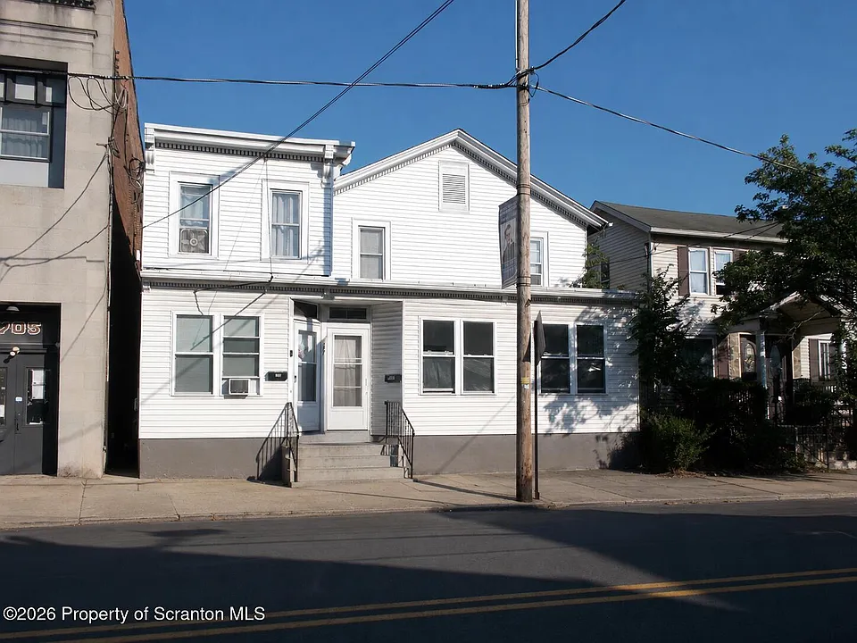 711 Pittston Ave #1B