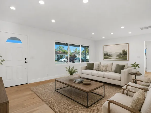 853 Sunset Dr, Santa Clara, CA 95050