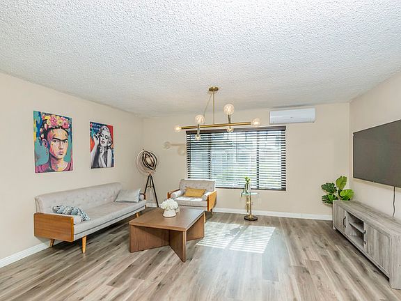4th image of 621 N Stoneman Ave