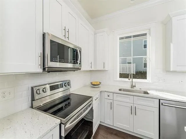 419 Glenview Dr — Photo 10