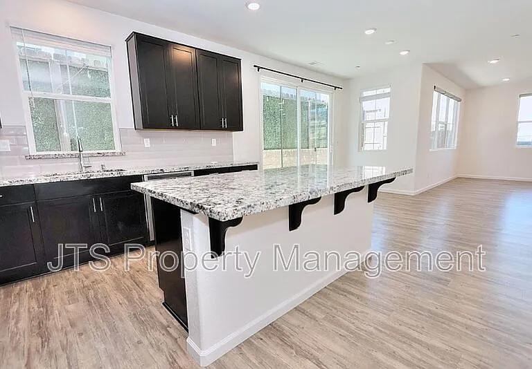 3217 Sunny Gate Ln — Photo 40
