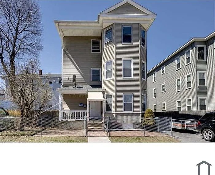 114 Beaverbrook Pkwy #3